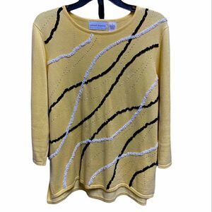 Alfred Dunner Yellow Sparkle Design 3/4 Sleeve Sweater